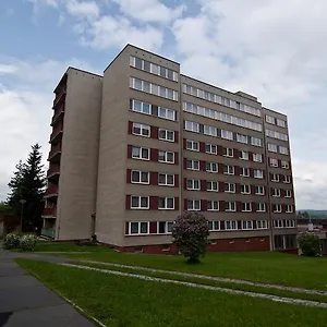 Domov Mladeze A Skolni Jidelna Hotel Karlovy Vary